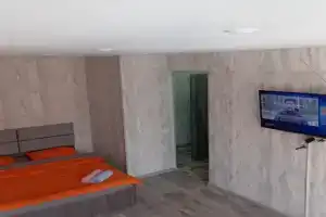 Burova 21 odna komnatnaya Apartments, Ust'-Kamenogorsk