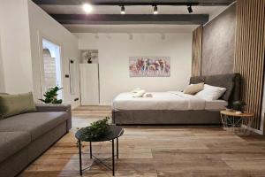 Iconic Studio Valletta, Sliema