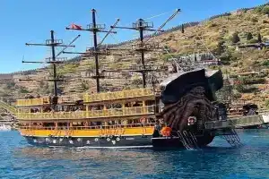 Boat tour with lunch in 4 hours trip Guest house, Alanya