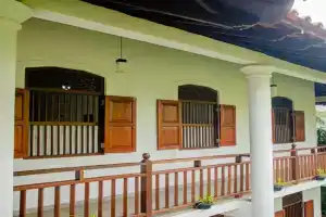 Crystal White Villa, Hikkaduwa