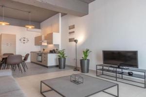Sliema Modern-Retro Chic Style Home by the Sea Apartments, St Julians