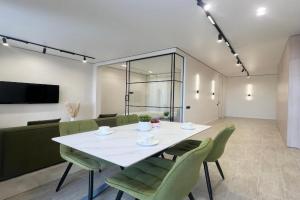 Open Space Apartments, Pavlodar
