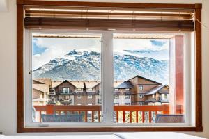 Mountain Paradise at Falcon Crest Lodge, Canmore