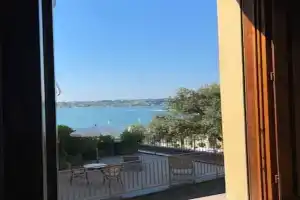 Appartamento Vista Lago! Apartments, Gardone Riviera