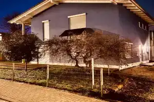 TheBlue Oak Apartments, Rust