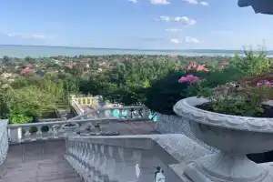 Villa Kamilla, Balatongyorok