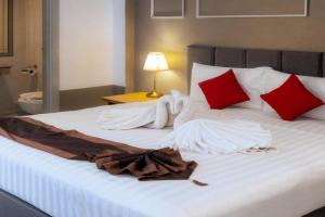 Stay at Bedroom, Patong