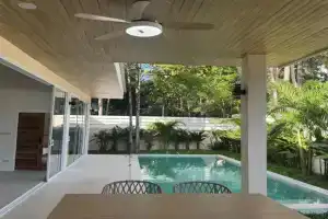 Casa Tropical Luxe 2, Baan Tai