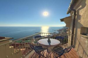Casa Paradiso, Imperia