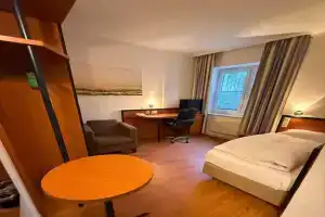 Keyless Boardinghouse, Bielefeld