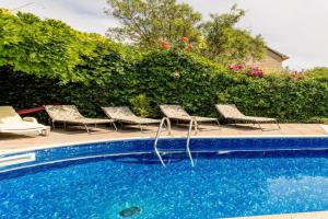 Old Stone House with private Swimming Pool, Solin