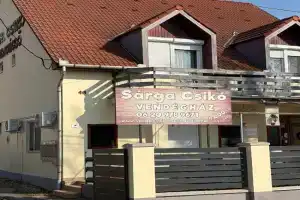 Sárga Csikó vendégház Guest house, Debrecen