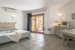 Relaxing Residenzia Green Village M2 Premium Studio Sleeps 2, Palau