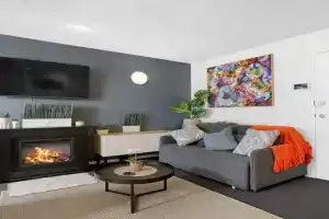 Beach-Side Studio Apt with parking spot, Melbourne