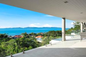 Penthouse 2BR Seaview Top Floor, Ban Bang Po