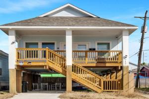 Newly remodeled home minutes from cruise terminal Guest house, Galveston