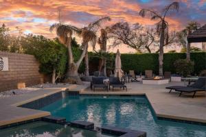 Desert Mirage Walk to Coachella Guest house, Indio