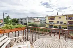 Achilla 1 appartamenti Apartments, Torri del Benaco