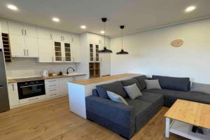Lovely new modern apartment in the city centre!, Yerevan