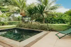 Lakaz Filao - Premium Apartment - private pool & garden - AC, Black River