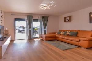 Superior Apartment Tibor with a Grand Terrace, Umag