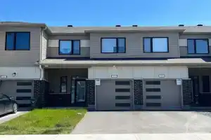 Lovely 2 bedroom 2 bath, Ottawa