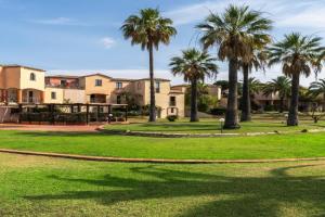 Classical Res Baia Delle Palme Prem Bilo 4 person Apartments, Santa Margherita