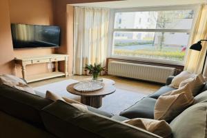 Two bedroom apartment 150m from the beach, De Haan