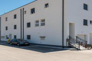 Apartments for families with children - 23859, Trogir