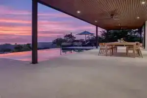 Villa Azure, Srithanu