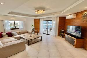 Spacious 3-Bedroom Apartment in, Limassol