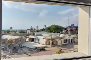 Piazza Napa Suites, Ayia Napa