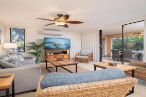 NEW - Getaway - steps to great pool & beach Guest house, Wailea