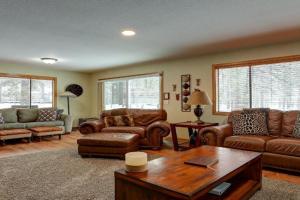 a minute away from SHARC Guest house, Sunriver