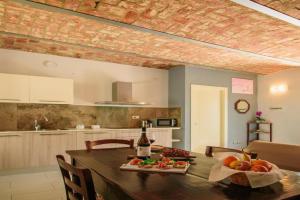 La Rosa nel Borgo - appartamento con garage Apartments, Morra