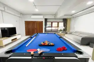 Lilly house near Airport with Free Airport Shuttle, Nua Khlong