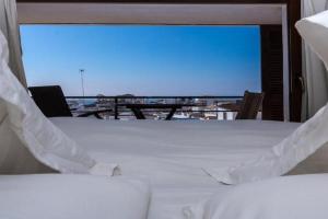 Old Town Comfort with amazing views at Silos 5 Apartments, Tarifa