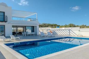 Esprit Seabreeze Villa 13, Neo Chorio