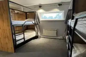 Luchshiy Hostel - Sayahat, Almaty