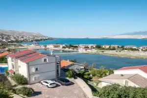 Villa Vujeva by tours, Pag