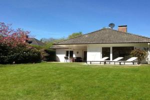 Summer house by the sea Comfortable holiday residence, Sierksdorf