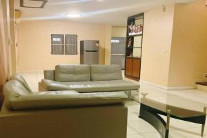 บ้านรักสุข Guest house, Ban Chang