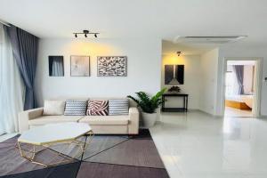 3BR Sea View Bathtub with Sea View - Dqua Hotel, Nha Trang