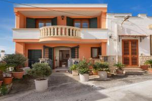 Casa Pireddu by BarbarHouse, Castro