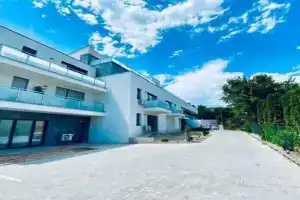 Jarina Apartman Aranyhíd, Balatonalmadi