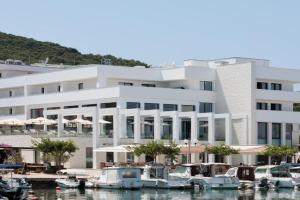 Hotel Ugljan Island, Curio Collection By Hilton, Oltre