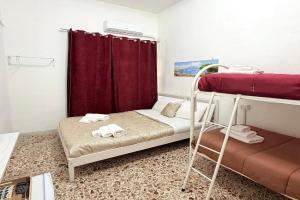 House Corso Umberto Rooms & Comfort by Loveinthetravel, Naples