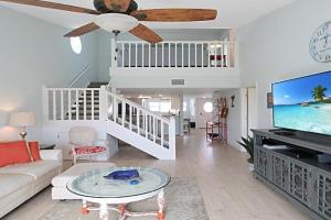Lakefront Condo With Beach Access Guest house, Siesta Key