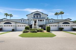 Beautiful condo - Two heated pools, tennis, pickleball, private beach access Guest house, Siesta Key