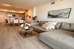 1BR 1BA with Pool & Sun in Miami Beach Apartments, Hollywood